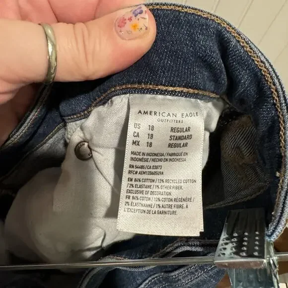 American Eagle Super Hi Rise Flare Jeans Plus Size 18 - Picture 6 of 6